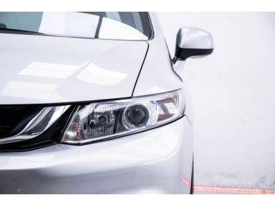 2012 HONDA CIVIC FB 1.8 S ผ่อน 3,555 บาท 12 เดือนแรก รูปที่ 13