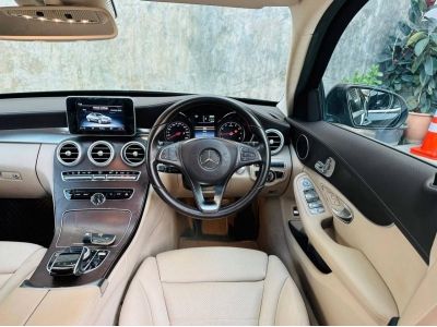 2017 BENZ C350e EXCLUSIVE โฉม W205 รูปที่ 13