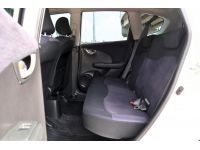 รถ honda jazz มือสอง รถบ้าน ราคาผ่อนสบาย 1.5V ปี 2010 รูปที่ 13