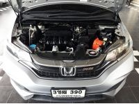 HONDA JAZZ 1.5 RS I-VTEC AUTO ปี 2017 รูปที่ 13