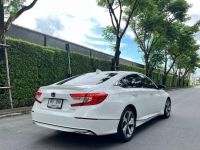 ไมล์ 30,000 km. Honda Accord 2.0 eHEV TECH ปี 2022 สีขาวมุก Top Sunroof รูปที่ 13