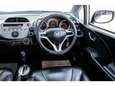 2010 HONDA  JAZZ 1.5 V เบนซิน LPG   ผ่อน 3,338  บาท 12 เดือนแรก รูปที่ 14