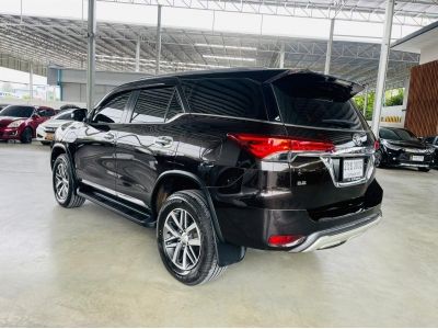 TOYOTA FORTUNER 2.8 V 4WD รถปี 15 จด16 รูปที่ 14