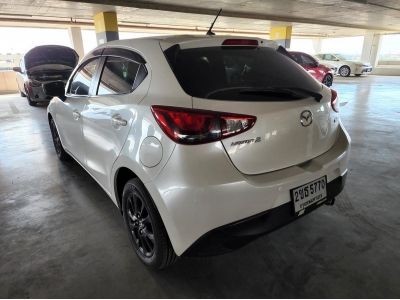 มาสด้า Mazda 2 1.3 Skyactiv Standard  ปี 15 AT (รถมือสอง สภาพดี ราคาถูก ไมล์แท้) รูปที่ 14