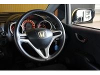 2010 Honda Jazz GE 1.5 S i-VTEC A/T สีขาว ทรงมาสวย ขับดีประหยัดๆ รูปที่ 14