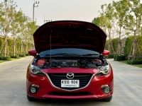 2016 Mazda 3 2.0 S Sports รถเก๋ง 5 ประตู เจ้าของขายเอง รถมือเดียว สภาพป้ายแดง เข้าเช็คศูนย์ตลอด รูปที่ 14