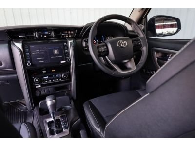 2020 TOYOTA FORTUNER 2.4 V รูปที่ 15