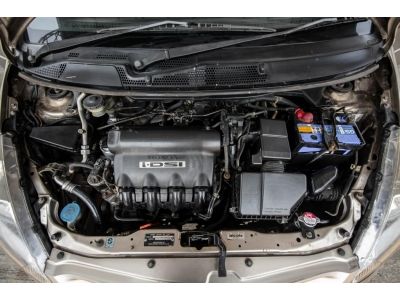 Honda Jazz 1.5 E โฉม GD 7 Speed mode เบนซิน A/T รูปที่ 15