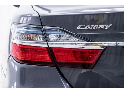 2017 TOYOTA CAMRY 2.5 HYBRID NAVI  ผ่อน 6,765 บาท 12 เดือนแรก รูปที่ 15