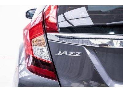 2018 HONDA JAZZ GE 1.5 V   ผ่อน 3,950 บาท 12 เดือนแรก รูปที่ 15