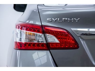 2016 NISSAN  SYLPHY 1.6E เบนซิน แก๊ส CNG  ผ่อน 2,178 บาท 12เดือนแรก รูปที่ 15