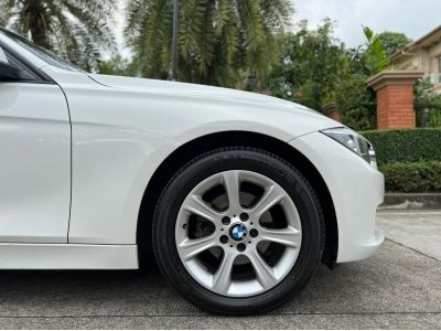 2015 BMW 320i Luxury ( F30 ) รูปที่ 15