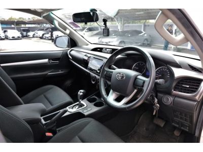 2018 Toyota Revo Double Cab 2.4E  Prerunner auto รูปที่ 15