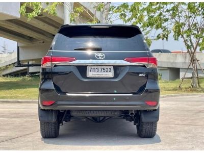 2017 TOYOTA FORTUNER 2.4 V 4WD เครดิตดีฟรีดาวน์ รูปที่ 15