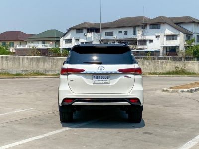 2017 TOYOTA FORTUNER 2.8 TRD Sportivo เครดิตดีฟรีดาวน์ รูปที่ 15