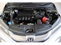 2016 Honda City 1.5 V i-VTEC AT สีขาว เกียร์ออโต้  มือแรกออกห้าง ไม่มีอุบัติเหตุหนักมาก่อน รูปที่ 15