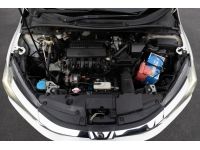 2017 Honda CITY 1.5 V i-VTEC รถเก๋ง 4 ประตู ฟรีดาวน์ ติดต่อโชว์รูมด่วนที่นี่ รูปที่ 15