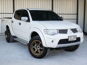 Mitsubishi Triton 2.4 GLS Plus รูปที่ 1