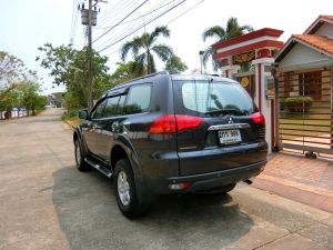 mitsubishi pajero sport 2.5 GT ดีเซล 175 แรงม้าปี 2010 มือเดียวป้ายแดงออกห้างไม่เคยมีอุบัติเหตุ รูปที่ 1