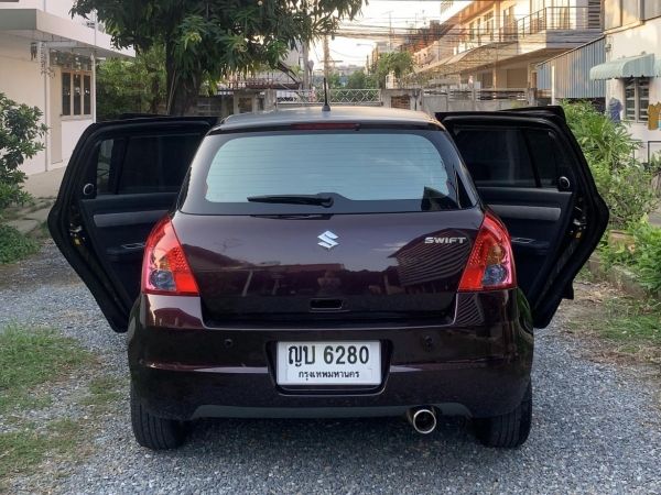 2010 Suzuki Swift 1.5GL เลขไมล์ 102,xxx เช็คระยะ 1 แสนแล้ว กุญแจ keyless รูปที่ 1