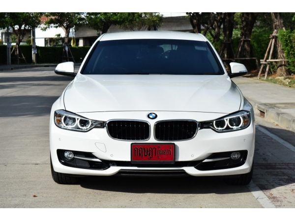 BMW 320i 2.0 F30 (ปี 2015) Sedan AT รูปที่ 1