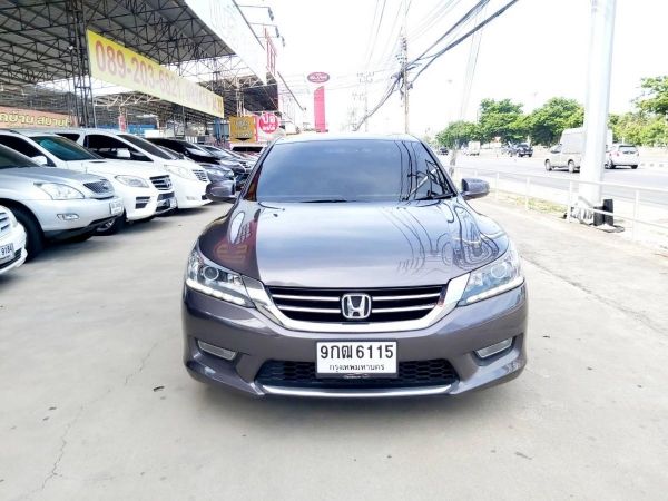 HONDA ACCORD 2.0 EL NAVI ปี2013 รถมือเดียวจากป้ายแดง ไม่เคยติดแก๊ส เข้าศูนย์ตลอด วิ่งมา110000 กิโลแท้ สภาพสวยพร้อมใช้ค่ะ รูปที่ 1