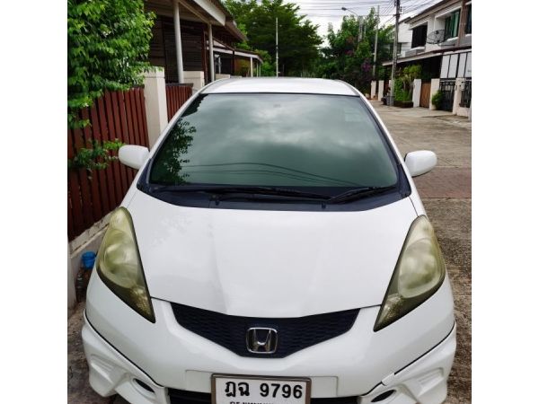 HONDA​ JAZZ​ 2010​ V AT รูปที่ 1