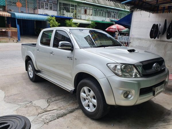 Toyota Hilux 2010 รูปที่ 1