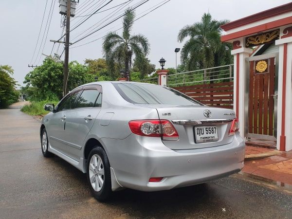 toyota corolla altis 1.6 e dual vvti ปี 2011 มือเดียวป้ายแดงออกห้างไม่เคยติดแก๊ส รูปที่ 1