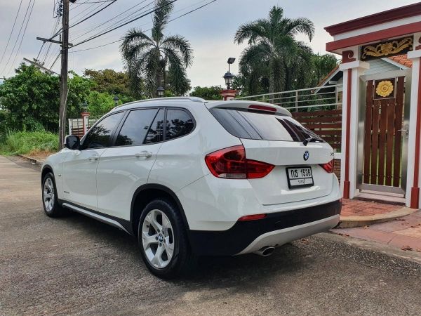 BMW x1 18i เบนซินปี 2013 มือเดียวป้ายแดงซื้อสดออกห้าง รูปที่ 1