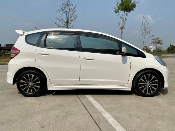 HONDA JAZZ 1.5SV รูปที่ 1