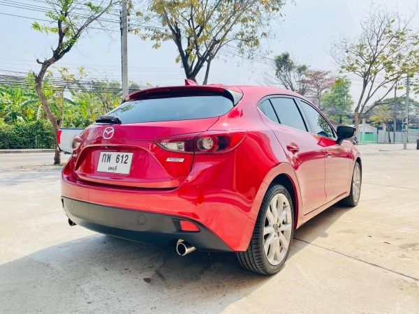 MAZDA 3 ตัวท๊อป สภาพป้ายแดง สีสวย รถบ้านแท้ รูปที่ 1