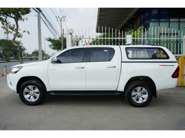 Toyota Hilux REVO รูปที่ 1