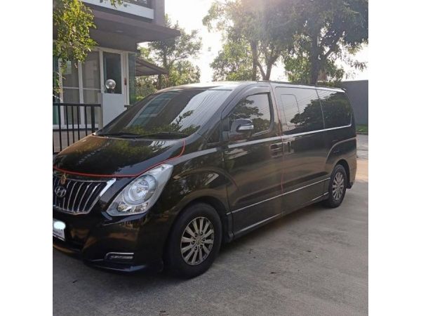 ปี 2018 Hyundai H1 2.5 (ปี 08-17) Deluxe Van AT รูปที่ 1