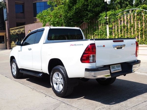 TOYOTA HILUX REVO SMART CAB 2.4 J PLUS PRERUNNER ปี 2017 เกียร์MANUAL สภาพป้ายแดง รูปที่ 1