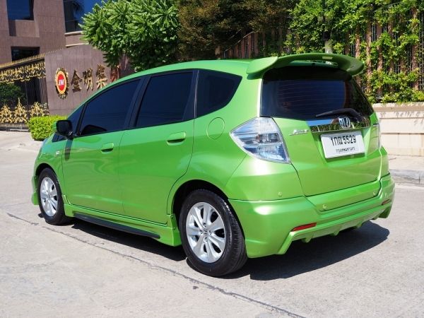 HONDA JAZZ 1.3 HYBRID ปี 2012 จดปี 2013 เกียร์AUTO สีเขียวเฟรชไลม์(นิยม) สภาพนางฟ้า รูปที่ 1