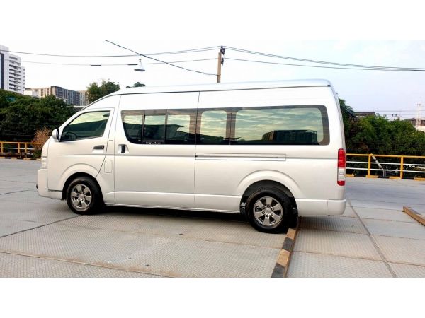 ขายรถตู้  รถสวย ปี 2010  Toyota Commuter  2.7 รูปที่ 1