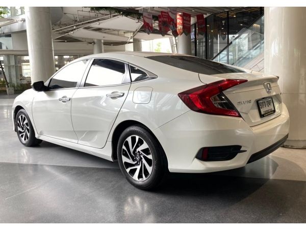 Honda Civic 1.8EL Sedan AT 2016 รูปที่ 1