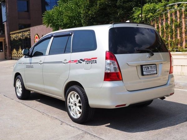 TOYOTA INNOVA 2.0 E  MNC ปี 2011 จดปี 2012 เกียร์MANUAL สภาพนางฟ้า รูปที่ 1