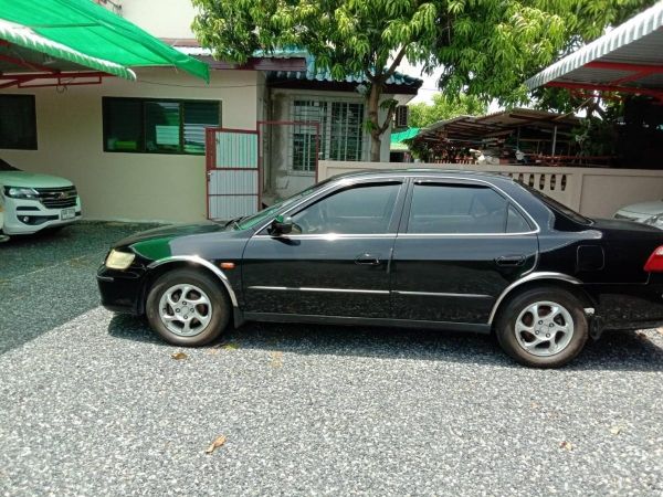 Honda Accord งูเห่า 1999 2.3VTI สีดำ รูปที่ 1