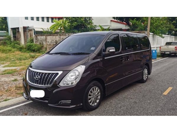 เจ้าของขายเอง​ ไมล์30,000​ โล​ HYUNDAI​ H1 DELUXE 2.5 NAVI ประตูไฟฟ้า 2018 รูปที่ 1