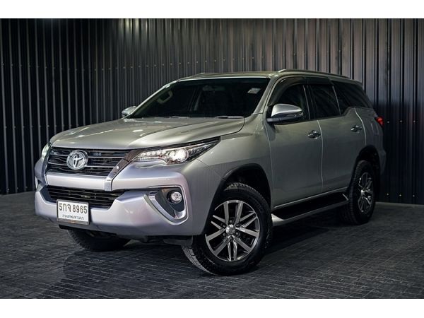 TOYOTA FORTUNER 2.4 V รูปที่ 1