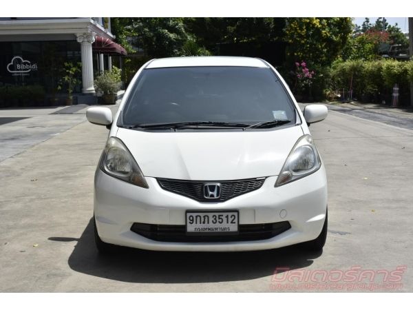 2010 HONDA JAZZ 1.5 V ใชเงิน 5 พันออกรถ ฟรีดาวน์ แถมประกันภัย รูปที่ 1