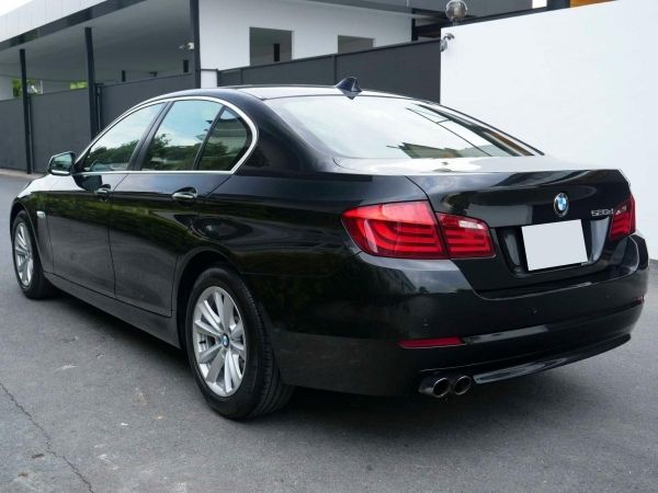 2012 BMW Series 5 520d F10 รูปที่ 1