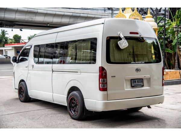 2012 Toyota Hiace 2.5 COMMUTER D4D Van MT รูปที่ 1