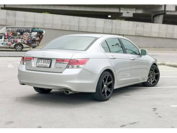 2011 HONDA ACCORD 2.0 E i-VTEC รูปที่ 1