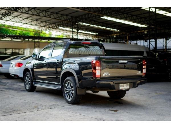 2018 Isuzu D-Max 3.0 CAB-4  Vcross MAX Z-Prestige 4WD Pickup รูปที่ 1