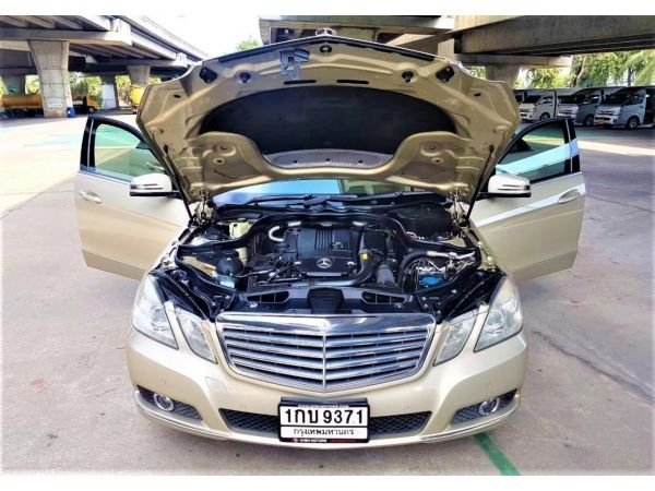 BENZ E200 CGI 1.8 W212 เกียร์AT ปี10 รูปที่ 1