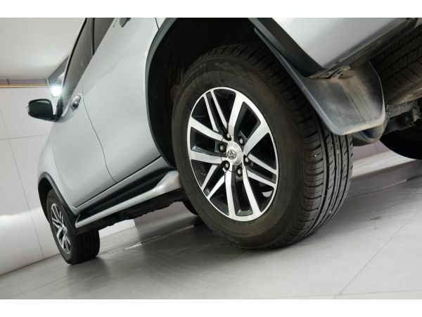 TOYOTA FORTUNER 2.4 V 2WD. AT 2019 รูปที่ 1