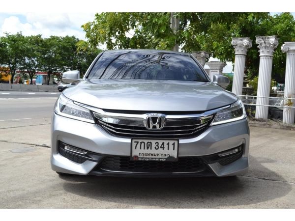 HONDA AACCORD 2.0 EL MNC ปี18 รถสวยมาสภาพพร้อมใช้ไมล์แท้ รูปที่ 1